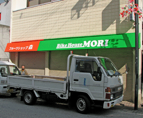 岸和田市　バイク店　新装工事